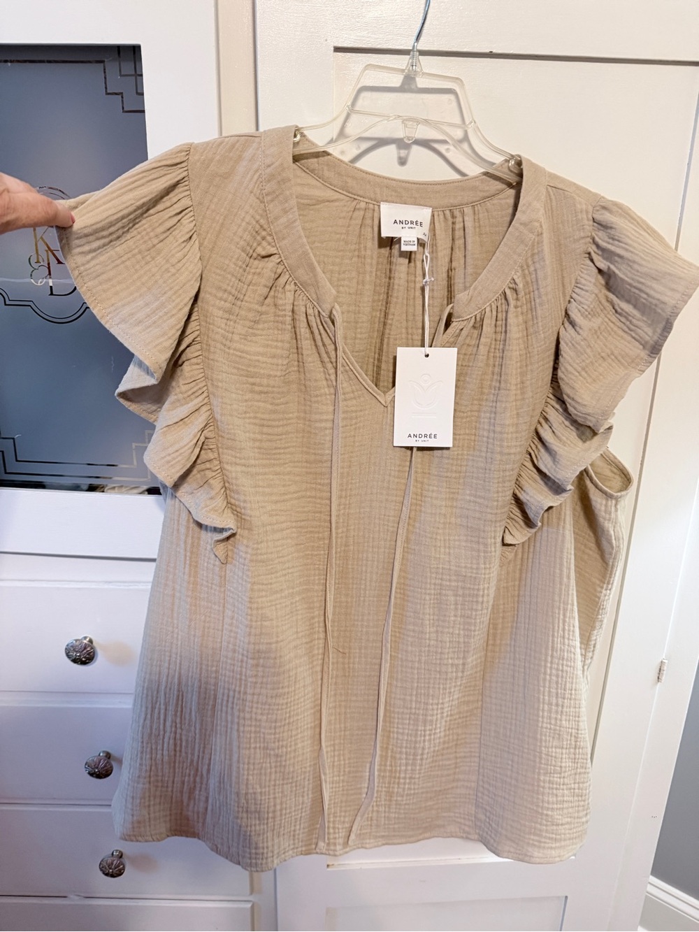 ANDREE BY UNIT Beige Ruffle Sleeve Peasant Blouse